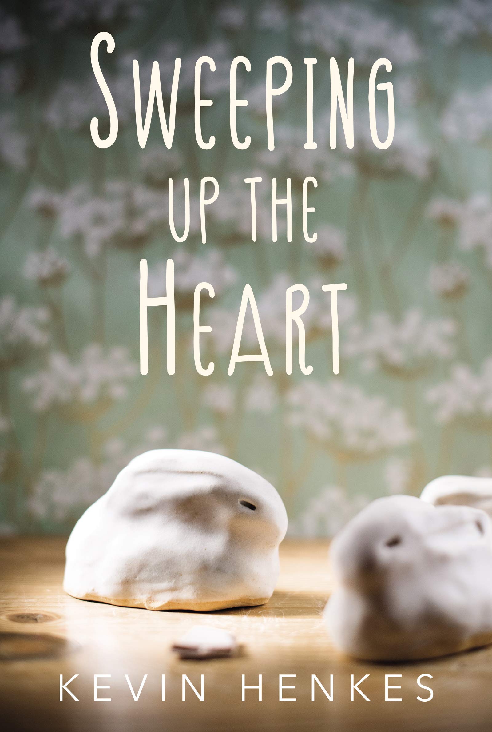 Book cover of SWEEPING UP THE HEART                   